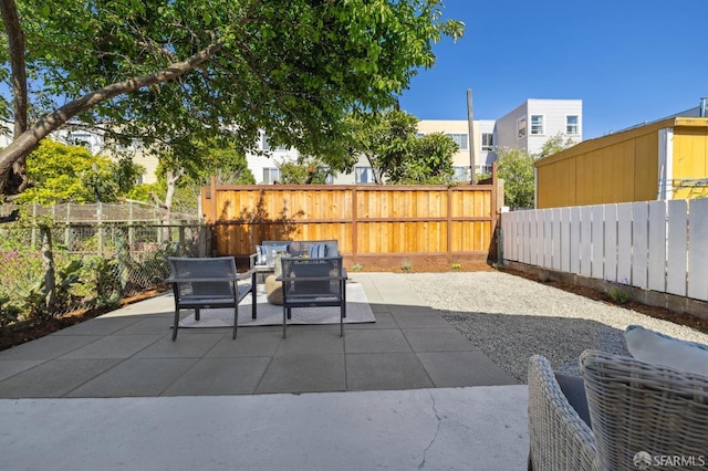 232 Talbert St, San Francisco, CA 94134 - view of patio / terrace featuring a fenced backyard and outdoor lounge area