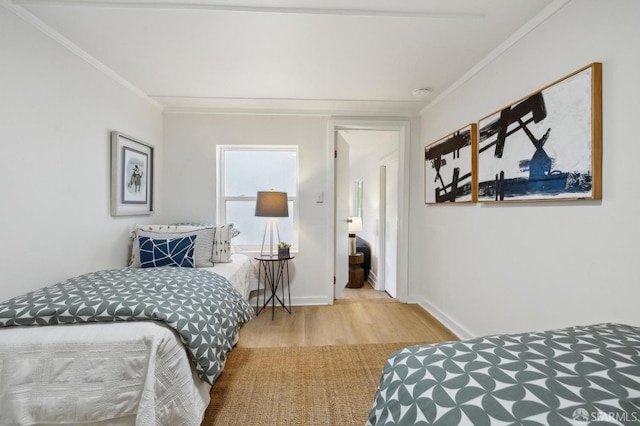 232 Talbert St, San Francisco, CA 94134 - bedroom featuring wood finished floors, ornamental molding, and baseboards