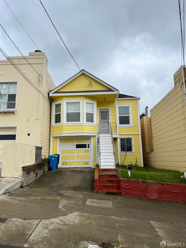 view of front of house featuring a garage