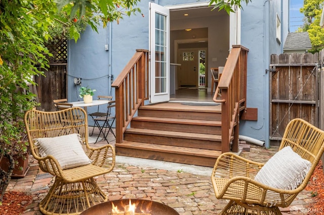 4145 Emerald St, Oakland, CA 94609 - property entrance featuring a patio