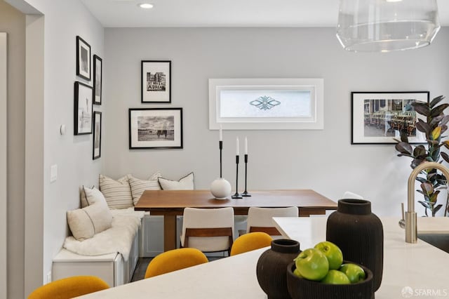 4145 Emerald St, Oakland, CA 94609 - dining room featuring recessed lighting