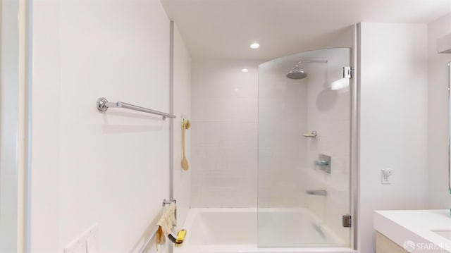 555 Fulton St Unit 322, San Francisco, CA 94102 - bathroom featuring vanity, washtub / shower combination, and recessed lighting