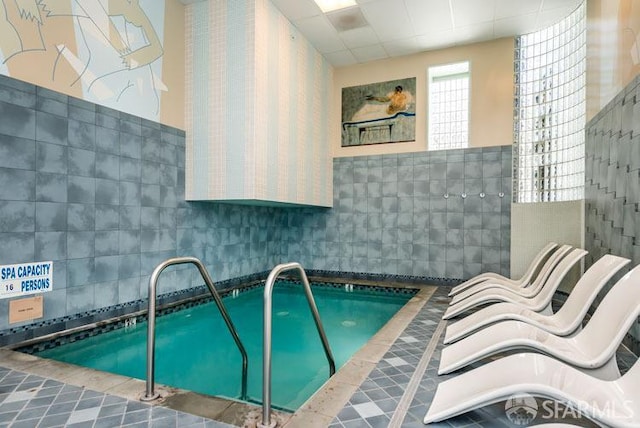 451 Donahue St Unit 207, San Francisco, CA 94124 - view of indoor community pool