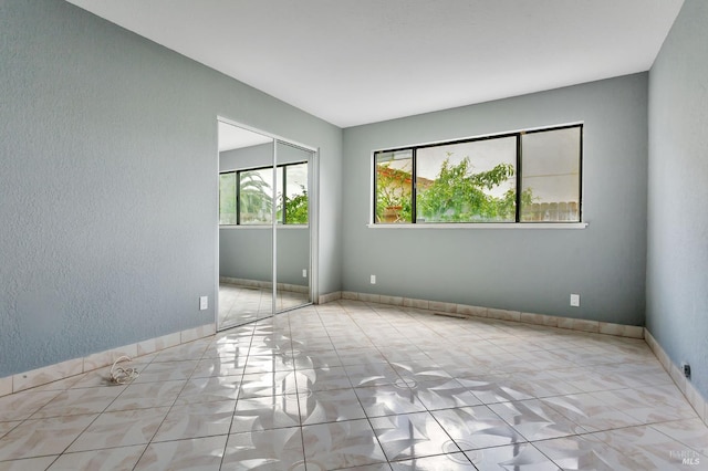 1001 Suffolk Way, Fairfield, CA 94533 - empty room with a textured wall