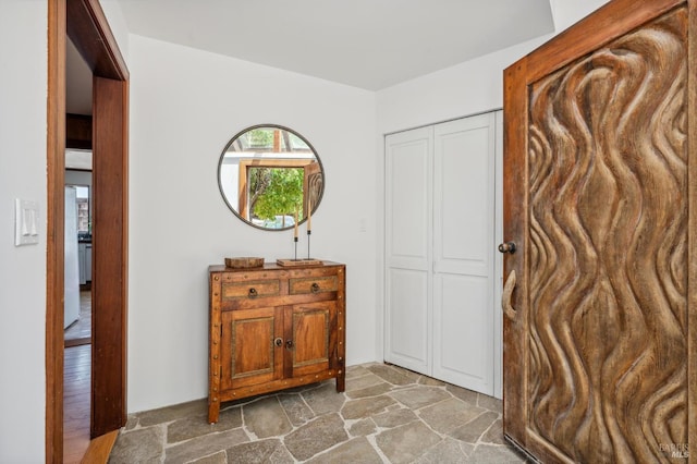 272 Ocean Pkwy, Bolinas, CA 94924 - foyer featuring stone finish flooring