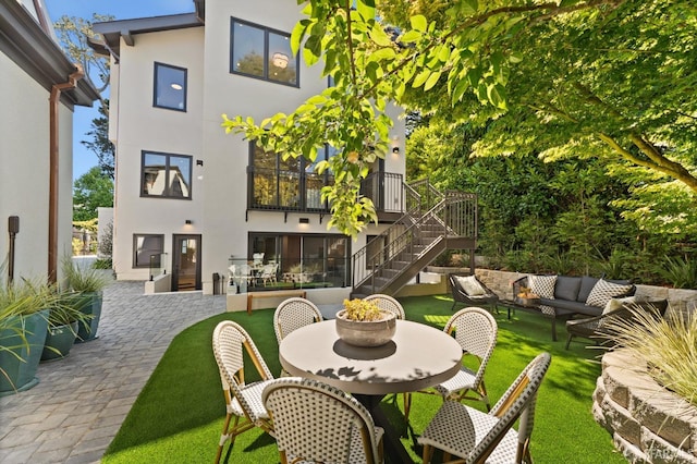 view of patio featuring an outdoor hangout area