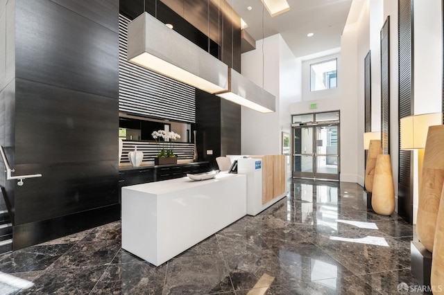 420 Mission Bay Blvd Unit 708, San Francisco, CA 94158 - welcome area with a high ceiling and recessed lighting