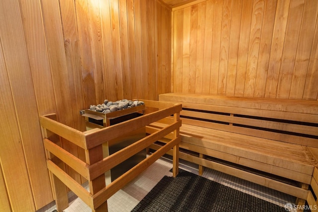 420 Mission Bay Blvd Unit 708, San Francisco, CA 94158 - relaxing sauna featuring wooden walls
