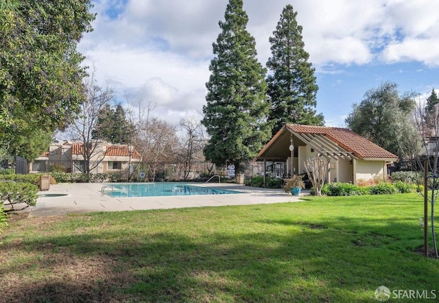 539 Pimlico Ct, Walnut Creek, CA 94597 - community pool featuring a patio area