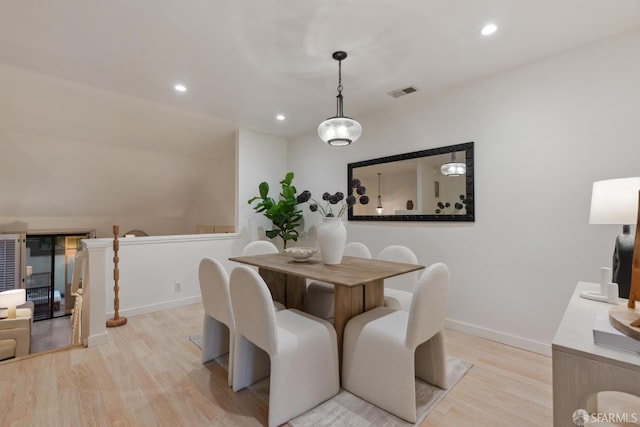 539 Pimlico Ct, Walnut Creek, CA 94597 - dining space featuring light wood finished floors, baseboards, and recessed lighting