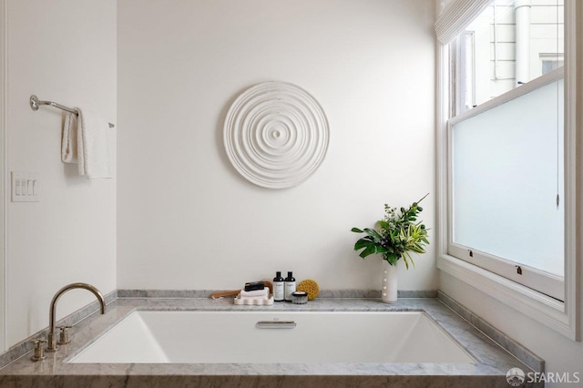 2864 Sacramento St, San Francisco, CA 94115 - bathroom with a garden tub