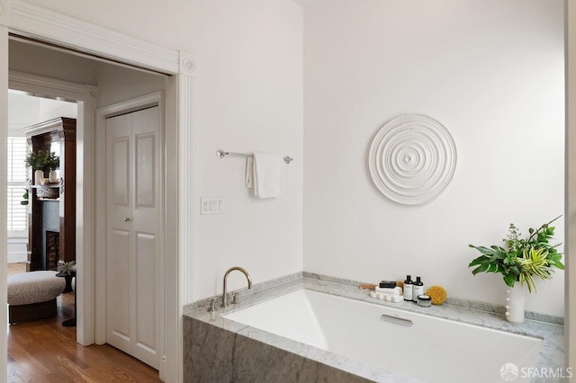 2864 Sacramento St, San Francisco, CA 94115 - full bath featuring a bath and wood finished floors