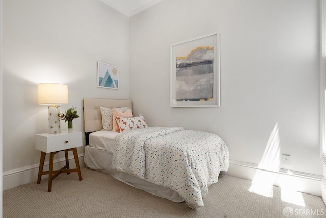 2864 Sacramento St, San Francisco, CA 94115 - bedroom featuring carpet floors, crown molding, and baseboards