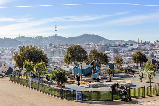 2864 Sacramento St, San Francisco, CA 94115 - view of property's community featuring a mountain view and fence