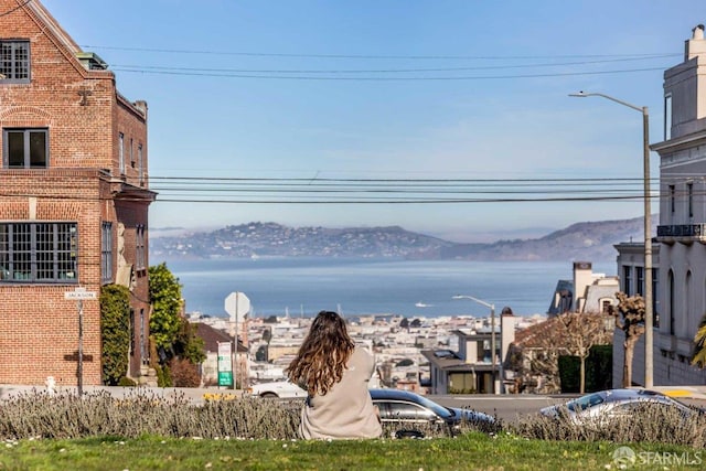 2864 Sacramento St, San Francisco, CA 94115 - water view featuring mountains