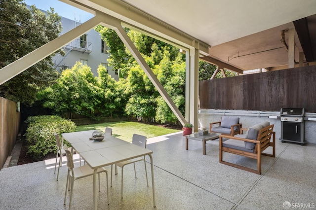 75 Roosevelt Way Unit 1, San Francisco, CA 94114 - fenced backyard with area for grilling, a patio area, and outdoor dining space