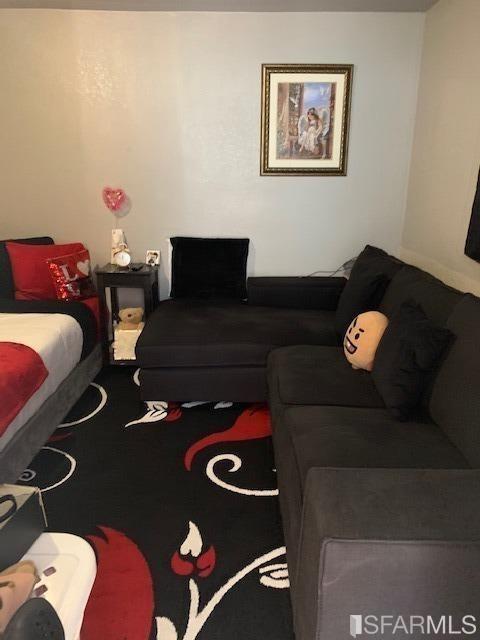 1326 Palou Ave, San Francisco, CA 94124 - view of living area