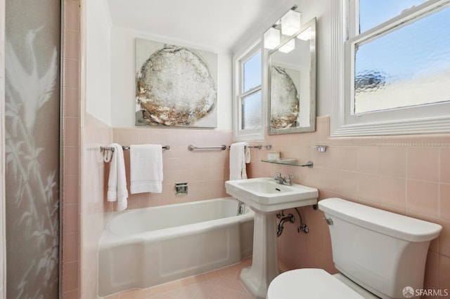 1944 15th Ave, San Francisco, CA 94116 - full bath with toilet, tile walls, a bathtub, and a shower