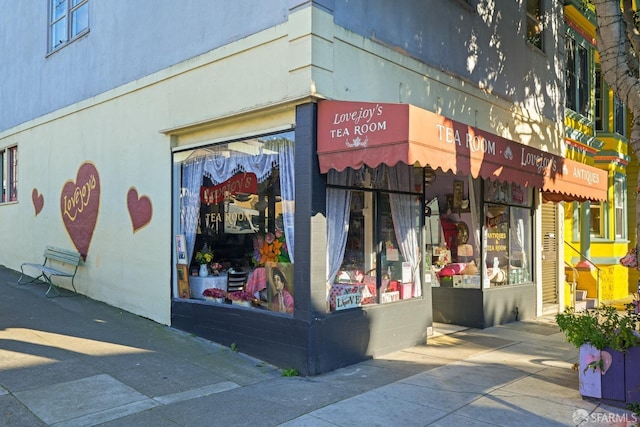 view of building exterior