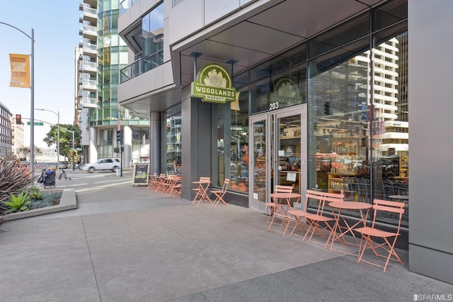 201 Folsom St Unit 2A, San Francisco, CA 94105 - view of entrance to property