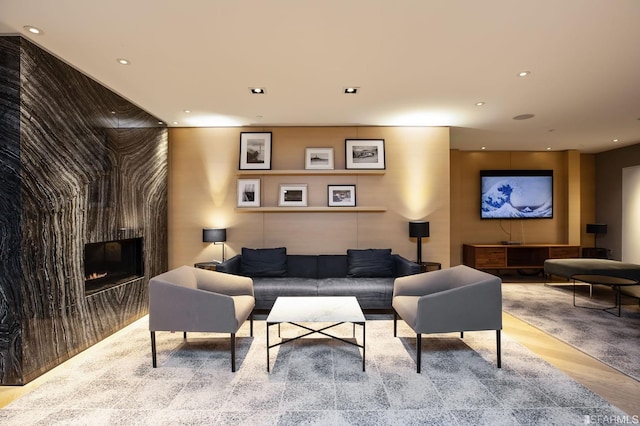 201 Folsom St Unit 2A, San Francisco, CA 94105 - building lobby with recessed lighting