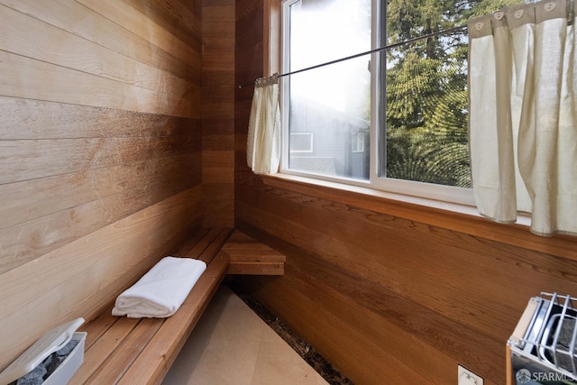 110 Sheridan Rd, Oakland, CA 94618 - relaxing sauna / steam room with wooden walls