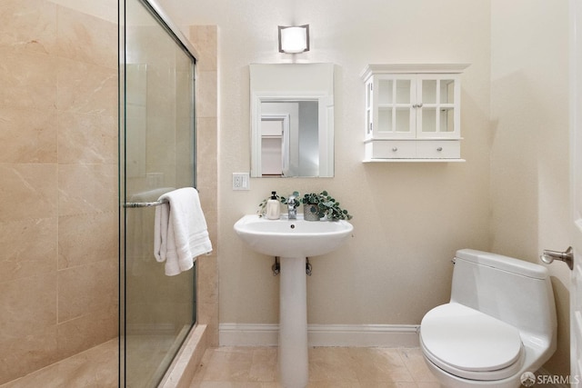 110 Sheridan Rd, Oakland, CA 94618 - full bath with a stall shower, toilet, and baseboards