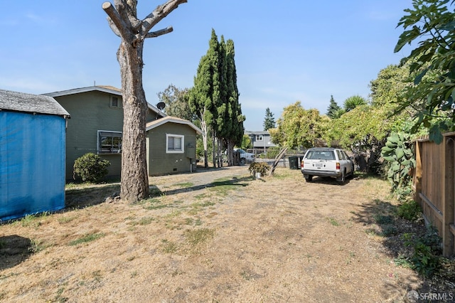 2340 Cooley Ave, East Palo Alto, CA 94303 - view of yard featuring fence and driveway