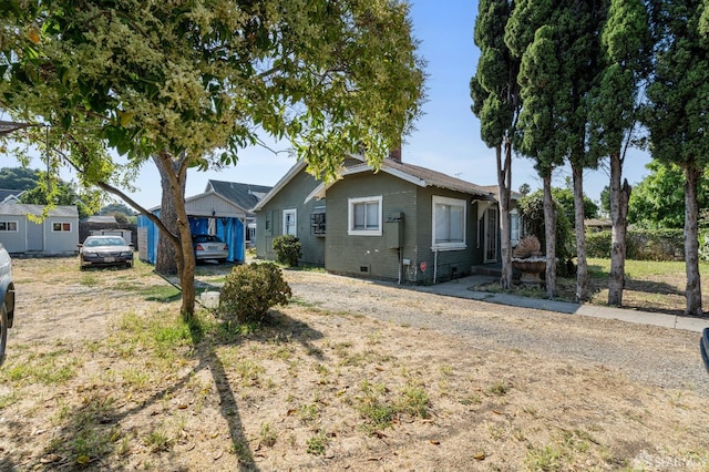 2340 Cooley Ave, East Palo Alto, CA 94303 - ranch-style home featuring crawl space
