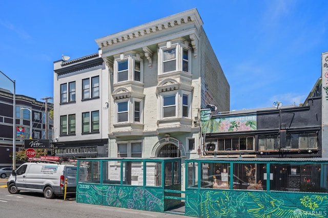 3340 24th St, San Francisco, CA 94110 - view of building exterior