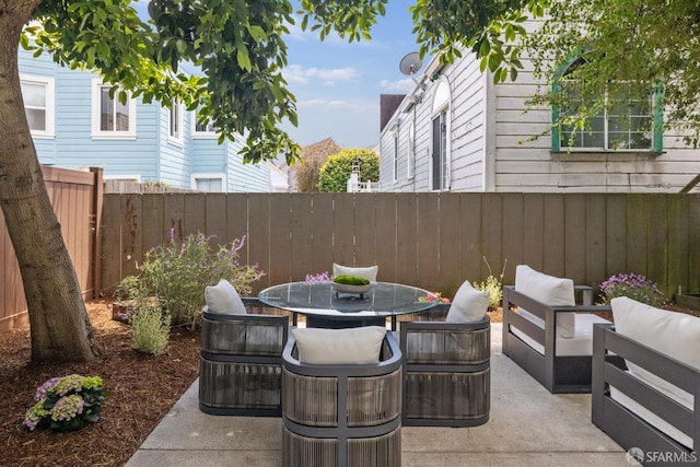 267 Bonview St, San Francisco, CA 94110 - fenced backyard featuring a patio, outdoor dining area, and outdoor lounge area