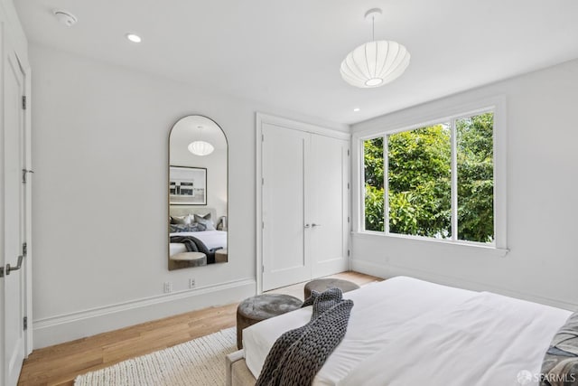 267 Bonview St, San Francisco, CA 94110 - bedroom featuring wood finished floors and recessed lighting