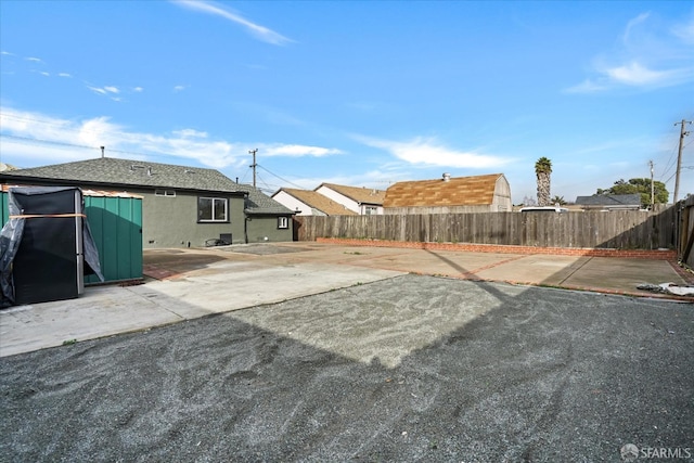 view of yard with a patio