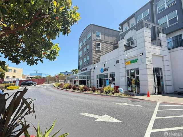 8100 Oceanview Ter Unit 117, San Francisco, CA 94132 - view of asphalt street with curbs and traffic signs