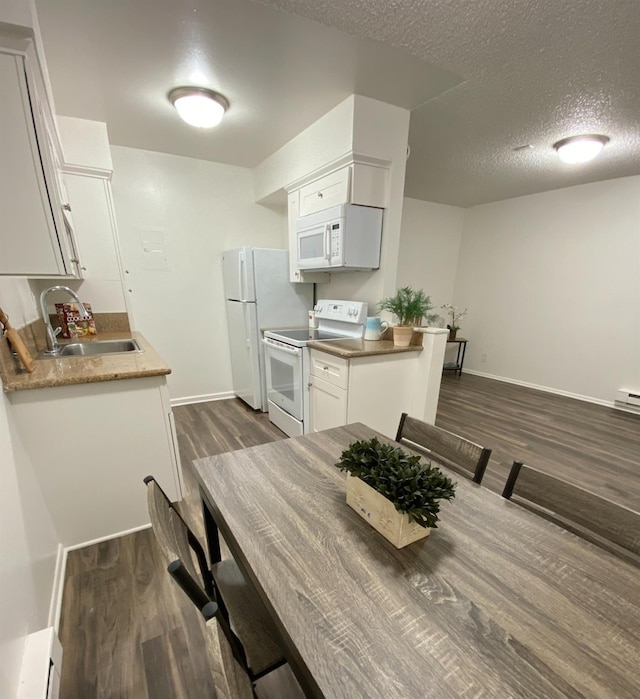 6815 24th St, Sacramento, CA 95822 - photo 12