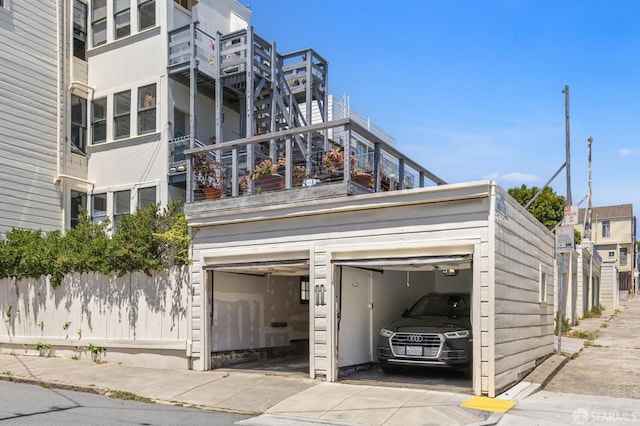157-167 Vicksburg St, San Francisco, CA 94114 - view of garage