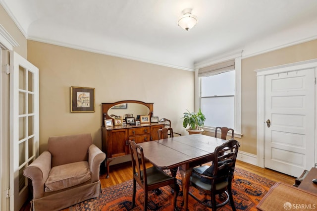 157-167 Vicksburg St, San Francisco, CA 94114 - dining room with wood finished floors and ornamental molding