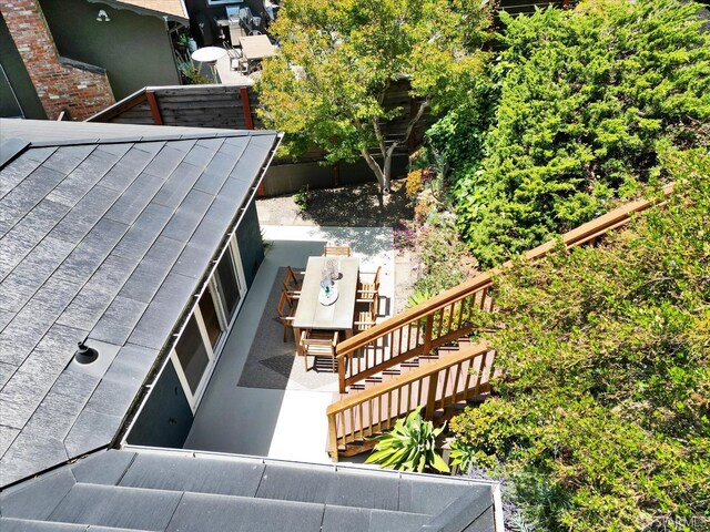 1751 Leimert Blvd, Oakland, CA 94602 - view of stairway