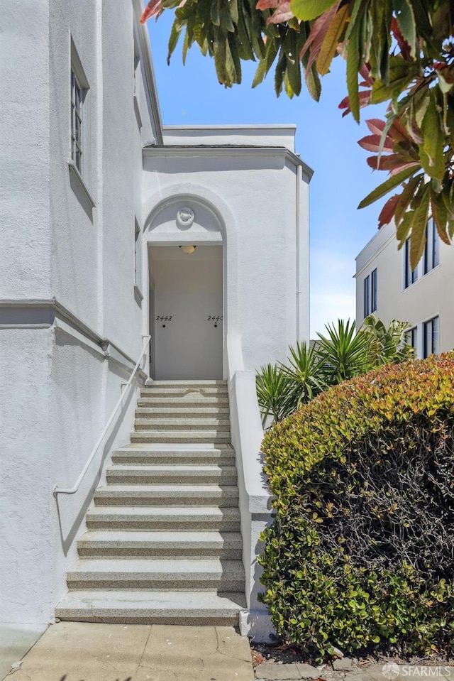 2440-2442 Balboa St, San Francisco, CA 94121 - property entrance featuring stucco siding