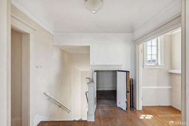 2440-2442 Balboa St, San Francisco, CA 94121 - hallway with wood finished floors, an upstairs landing, and ornamental molding