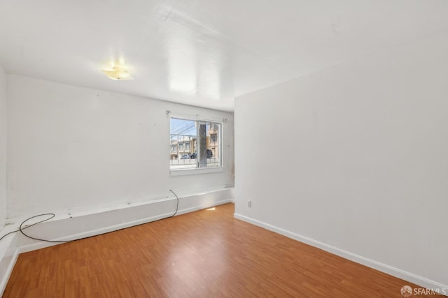 2440-2442 Balboa St, San Francisco, CA 94121 - empty room featuring wood finished floors and baseboards