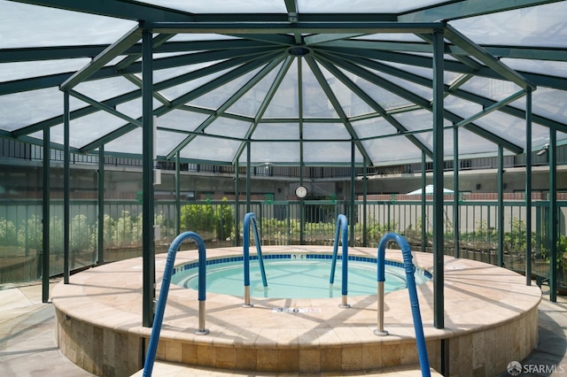 601 Van Ness Ave Unit 39, San Francisco, CA 94102 - view of swimming pool with fence and a community hot tub
