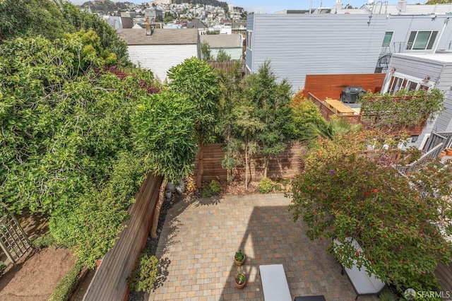 view of yard with a patio area