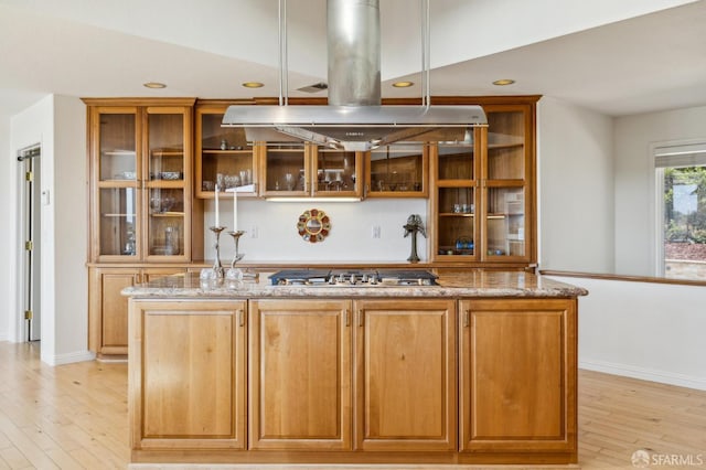 12553 Parker Ranch Ct, Saratoga, CA 95070 - bar area with stainless steel gas stovetop, light wood-type flooring, recessed lighting, island exhaust hood, and baseboards