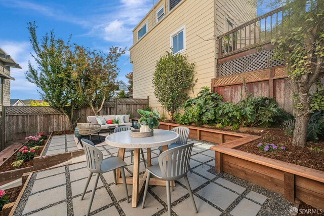 278 Whitney St, San Francisco, CA 94131 - fenced backyard featuring a patio, an outdoor living space, and outdoor dining area