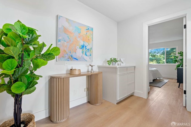 1945 Las Encinas Ct, Los Gatos, CA 95032 - hall featuring light wood-type flooring