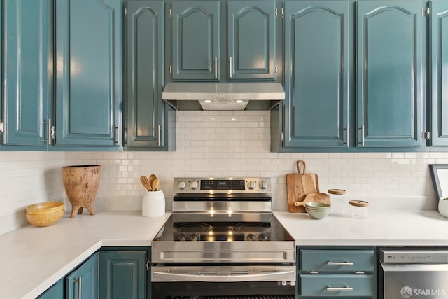 1278 La Playa St, San Francisco, CA 94122 - kitchen featuring stainless steel appliances, under cabinet range hood, light countertops, and tasteful backsplash