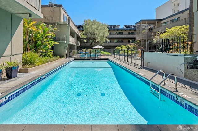 view of swimming pool