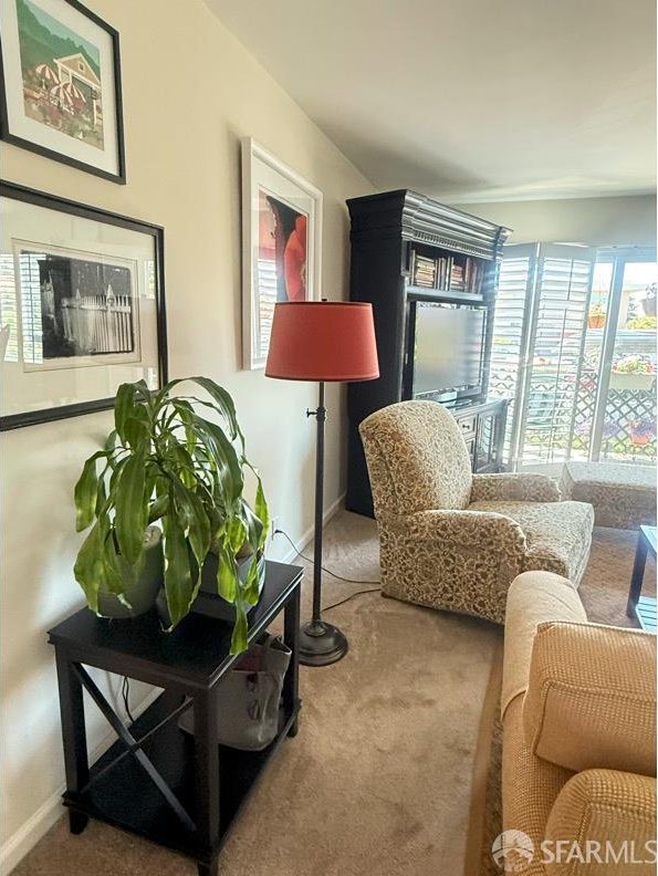 800 N Delaware St Unit 316, San Mateo, CA 94401 - sitting room with carpet and baseboards