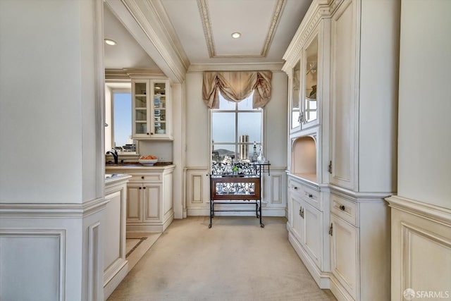 1190 Sacramento St Unit 6, San Francisco, CA 94108 - interior space featuring a decorative wall, light colored carpet, and ornamental molding